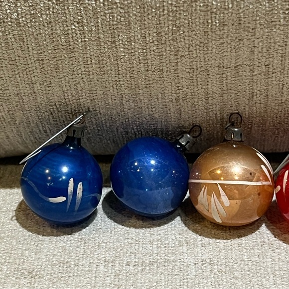 Antique Mini Hand Painted Glass Ornaments Lot of 5 - Picture 5 of 9